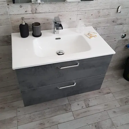 Un Passo Dal Mare Marina