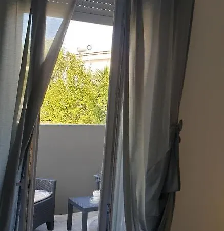 Un Passo Dal Mare Marina 新萨尔沃