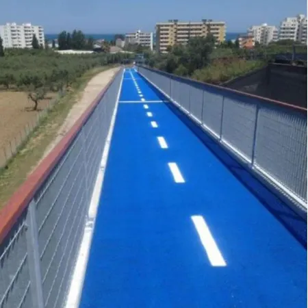 Un Passo Dal Mare Marina 新萨尔沃