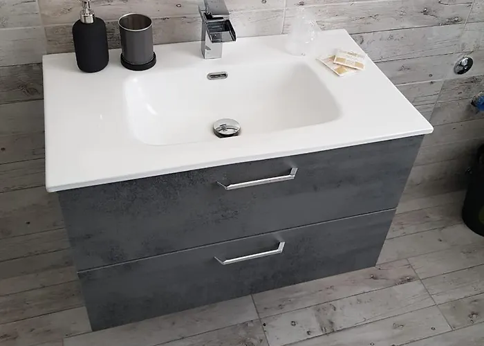 Un Passo Dal Mare Marina