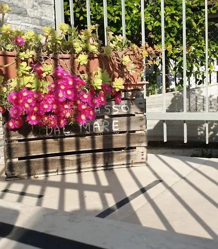 Un Passo Dal Mare Marina Bed & Breakfast 3*