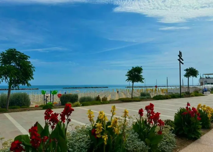 Un Passo Dal Mare Marina